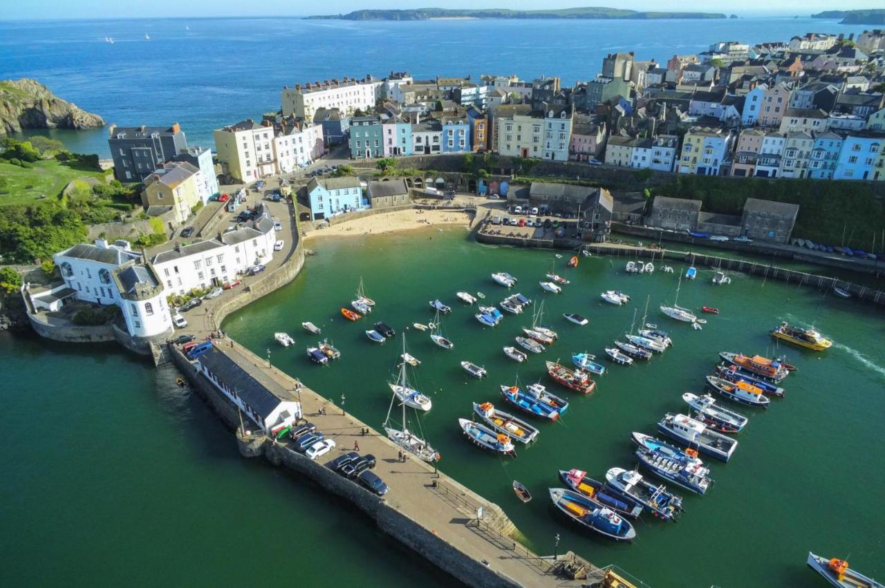 Gwynne House - 6 Bedroom Luxurious Holiday Home - Tenby Harbour Dış mekan fotoğraf