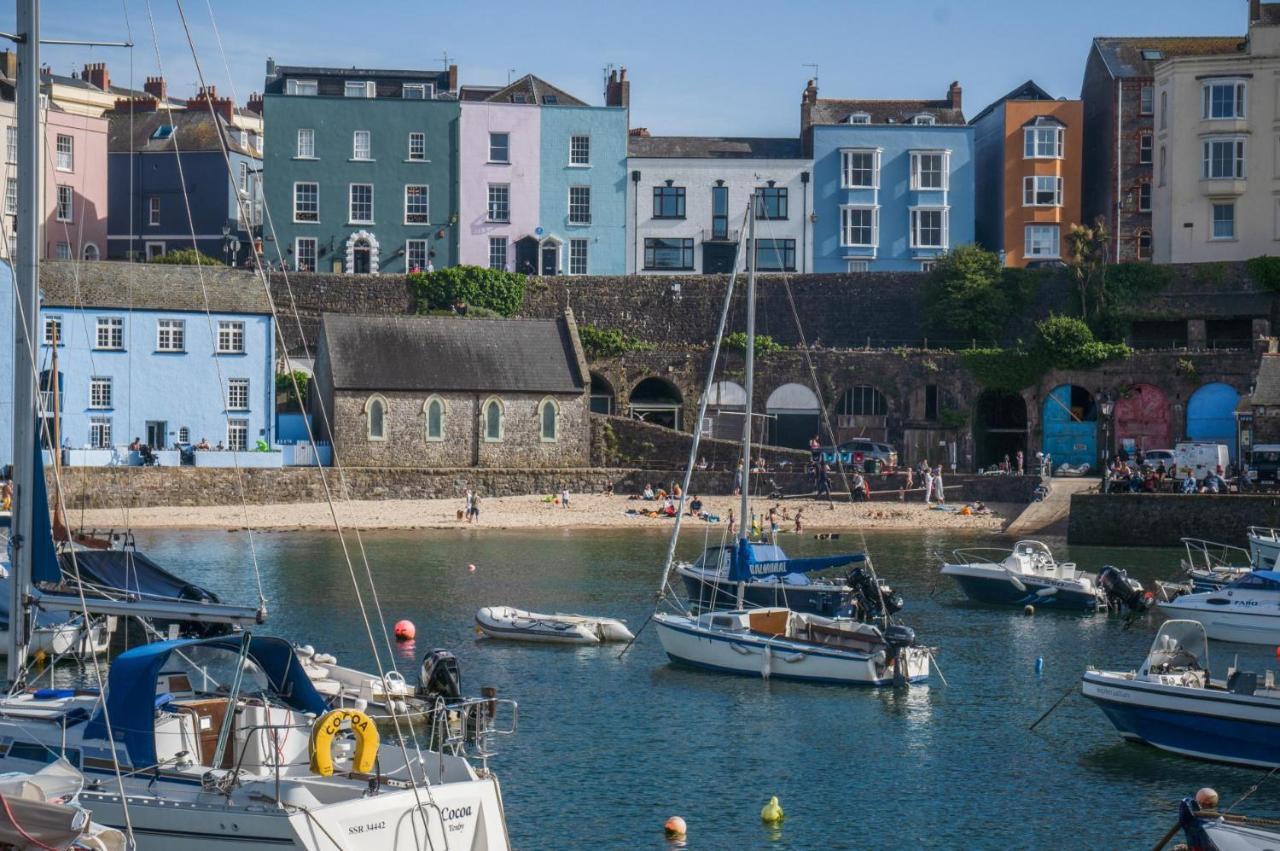 Gwynne House - 6 Bedroom Luxurious Holiday Home - Tenby Harbour Dış mekan fotoğraf